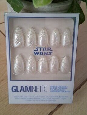 Glamnetic X Star Wars Press On Nails In Short Almond Help Me, Obi-Wan !!!